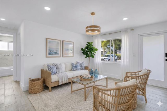 311 NW 12th Ave, Delray Beach, FL 33444