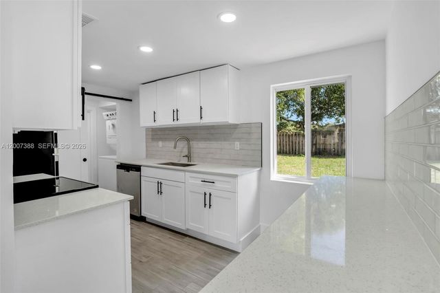 311 NW 12th Ave, Delray Beach, FL 33444