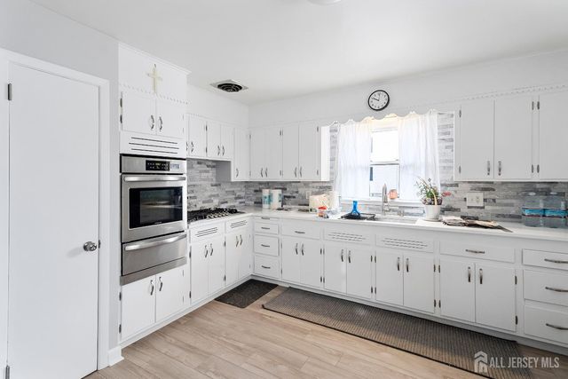 654 colgate Avenue, Perth Amboy, NJ 08862