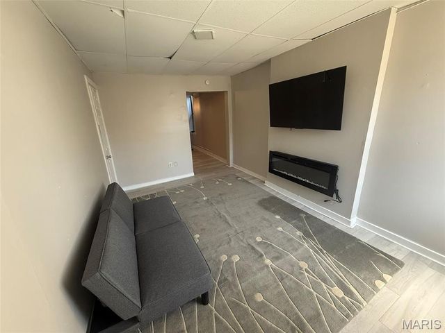 3735 Oregon Avenue, St Louis, MO 63118