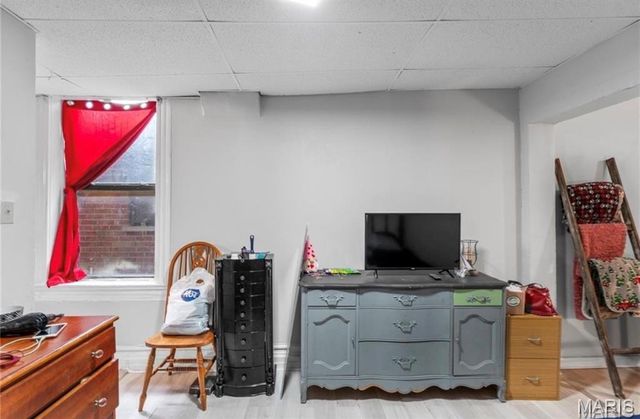 3735 Oregon Avenue, St Louis, MO 63118