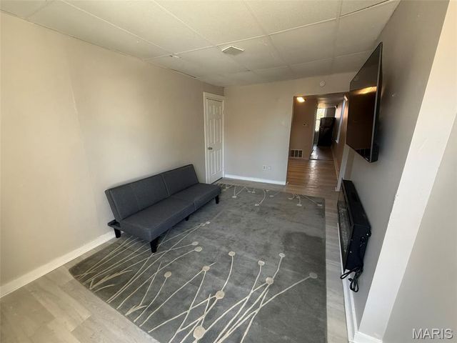 3735 Oregon Avenue, St Louis, MO 63118