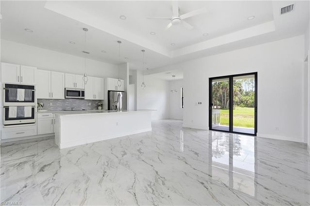 3823 Heyburn ST, Fort Myers, FL 33905