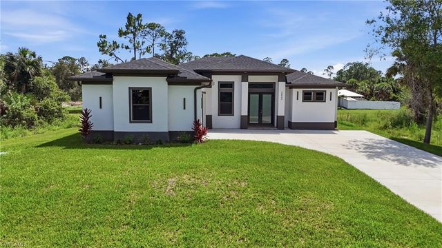 3823 Heyburn ST, Fort Myers, FL 33905