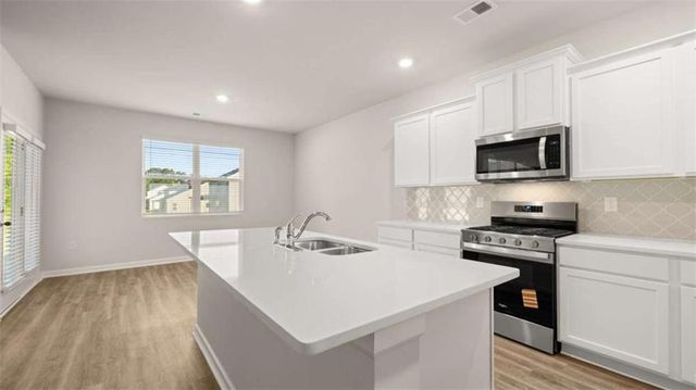 215 Defilippe Drive, Statham, GA 30666