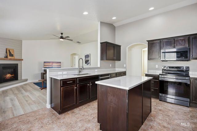 234 Canyon Crest Dr W, Twin Falls, ID 83301