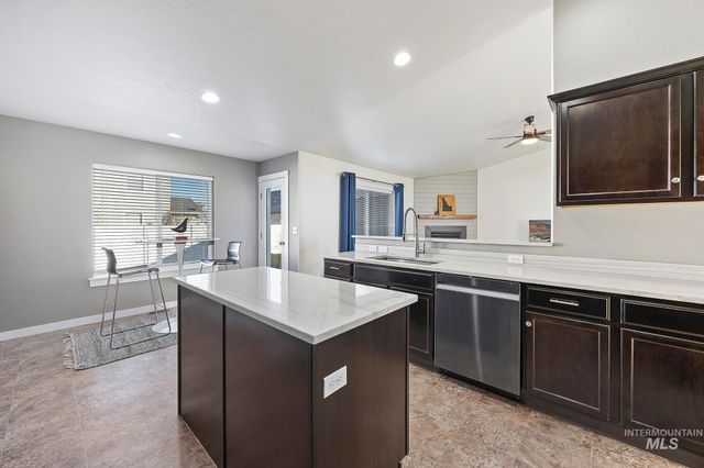 234 Canyon Crest Dr W, Twin Falls, ID 83301