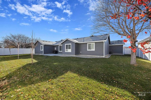 234 Canyon Crest Dr W, Twin Falls, ID 83301