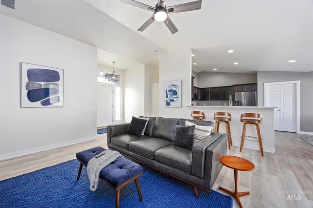 234 Canyon Crest Dr W, Twin Falls, ID 83301