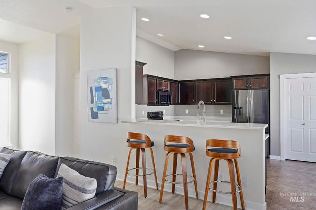 234 Canyon Crest Dr W, Twin Falls, ID 83301