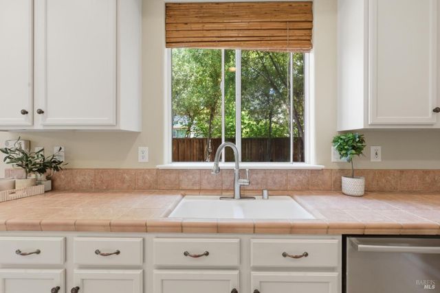 502 Clearwater Oak Ct, Fairfield, CA 94534