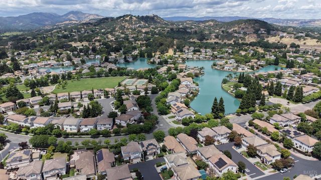 502 Clearwater Oak Ct, Fairfield, CA 94534