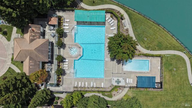 502 Clearwater Oak Ct, Fairfield, CA 94534