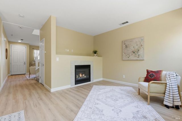 502 Clearwater Oak Ct, Fairfield, CA 94534