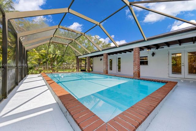 13720 SW 74th Court, Palmetto Bay, FL 33158