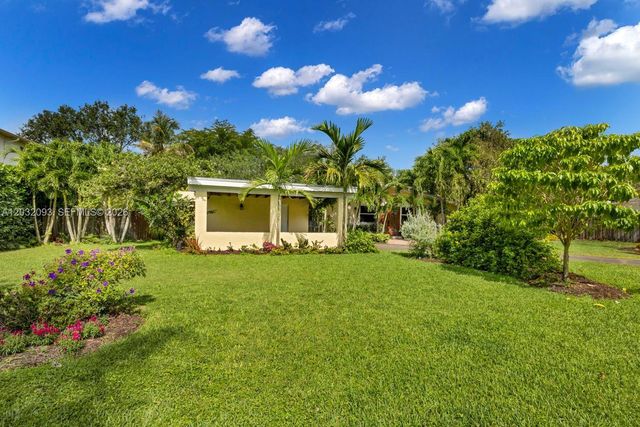 13720 SW 74th Court, Palmetto Bay, FL 33158