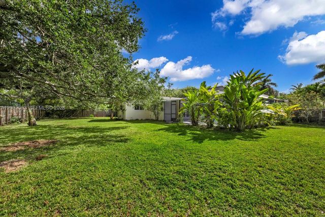 13720 SW 74th Court, Palmetto Bay, FL 33158