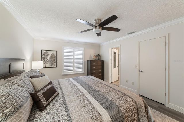 2427 SOUTHERN OAK STREET, The Villages, FL 32162