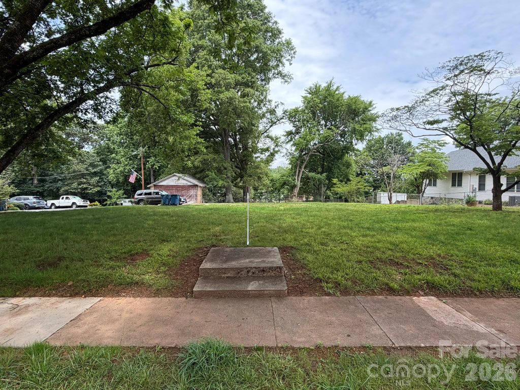 3070 W Main Street, Claremont, NC 28610