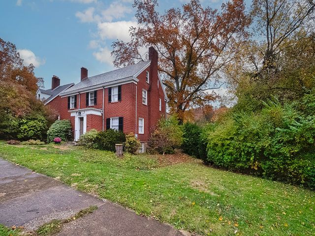 613 N Main St, City Of But Ne, PA 16001