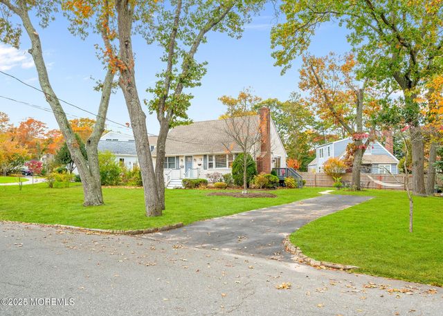 203 Lenape Trail, Brielle, NJ 08730