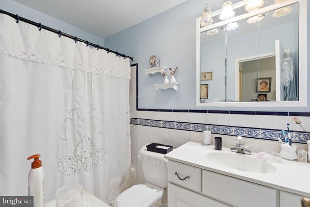 53201 DELAIRE LANDING RD #201, Philadelphia, PA 19114