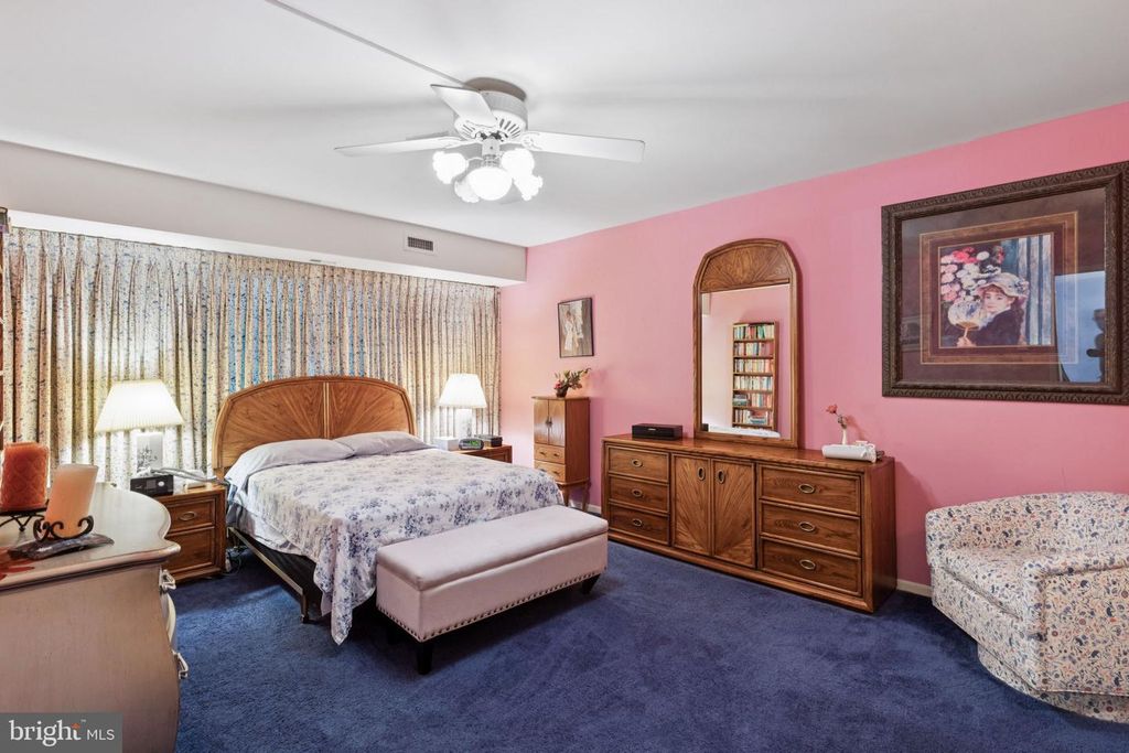 53201 DELAIRE LANDING RD #201, Philadelphia, PA 19114