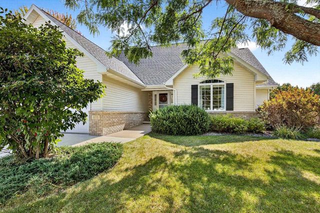805 KENSINGTON ROAD, Neenah, WI 54956