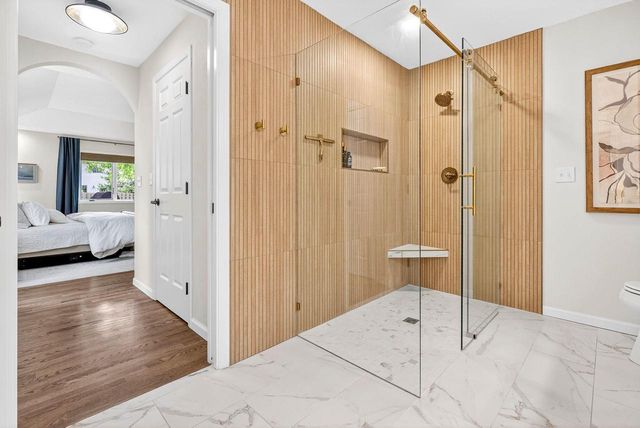 805 KENSINGTON ROAD, Neenah, WI 54956