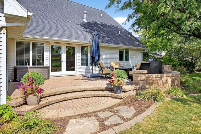 805 KENSINGTON ROAD, Neenah, WI 54956