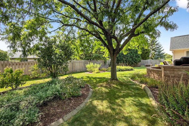 805 KENSINGTON ROAD, Neenah, WI 54956