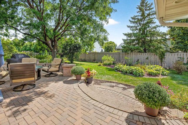 805 KENSINGTON ROAD, Neenah, WI 54956