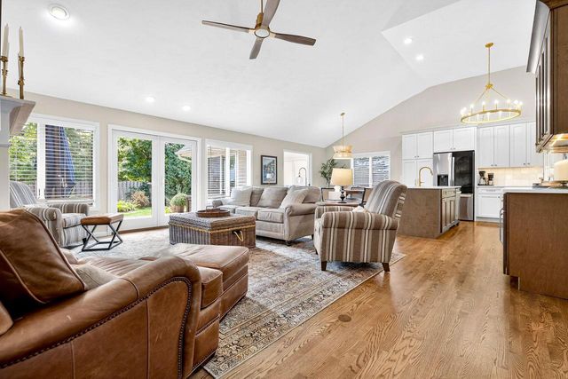 805 KENSINGTON ROAD, Neenah, WI 54956