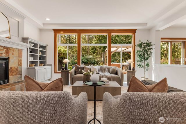 3463 NE Madison Way, Issaquah, WA 98029