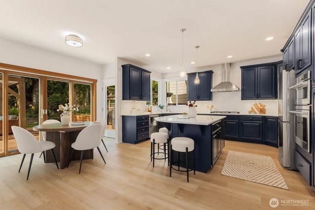 3463 NE Madison Way, Issaquah, WA 98029