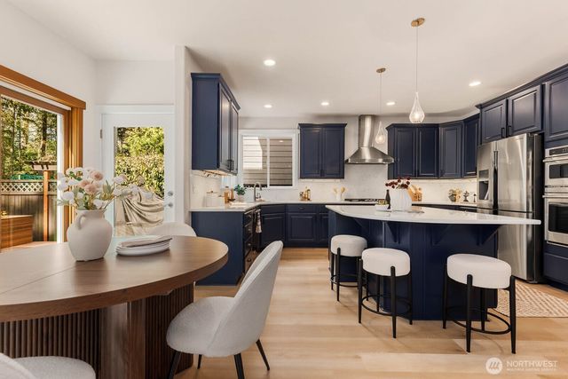 3463 NE Madison Way, Issaquah, WA 98029