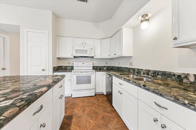 3200 Bellefontaine Street 73, Houston, TX 77025