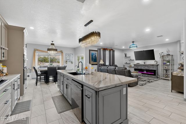 4032 Nemesh Drive, Las Cruces, NM 88005