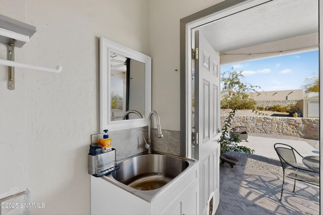 4032 Nemesh Drive, Las Cruces, NM 88005