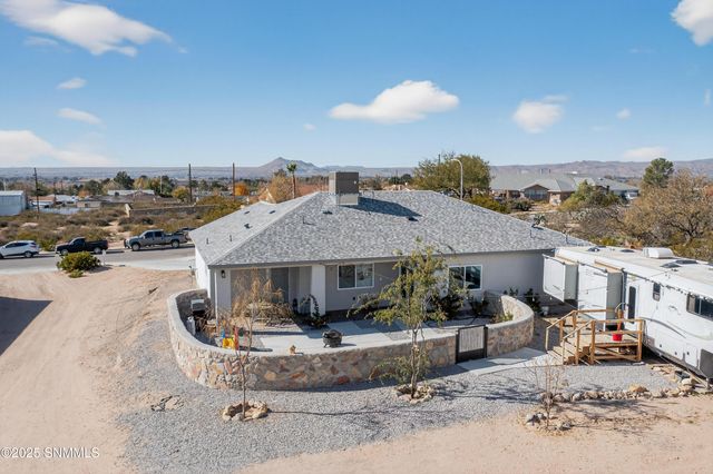 4032 Nemesh Drive, Las Cruces, NM 88005