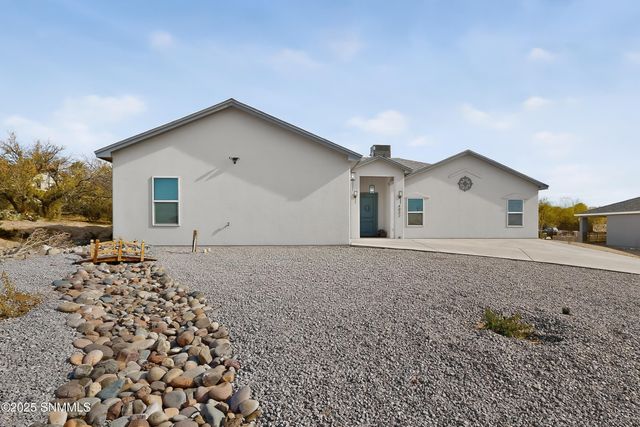 4032 Nemesh Drive, Las Cruces, NM 88005