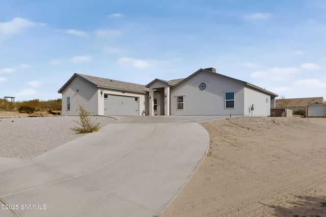 4032 Nemesh Drive, Las Cruces, NM 88005
