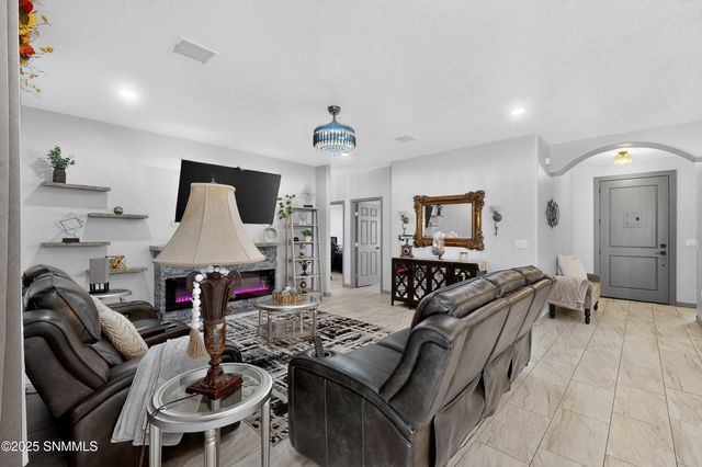 4032 Nemesh Drive, Las Cruces, NM 88005