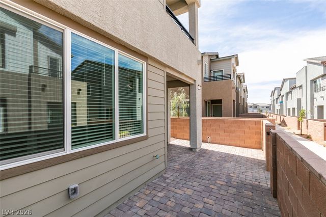 1532 Eliana Crossing Place, Henderson, NV 89002