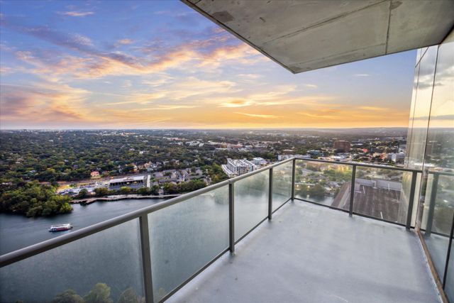 44 East Ave 3301, Austin, TX 78701