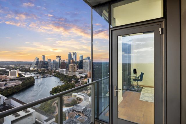 44 East Ave 3301, Austin, TX 78701