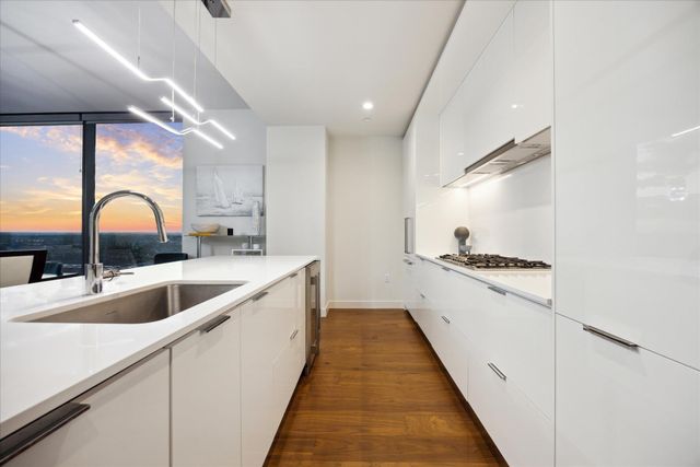 44 East Ave 3301, Austin, TX 78701