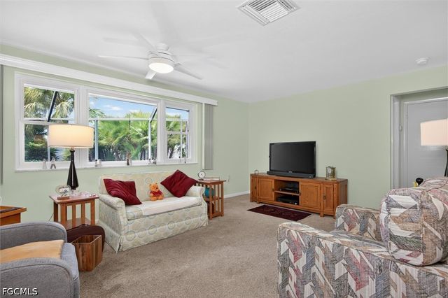 5148 Fairfield DR, Fort Myers, FL 33919