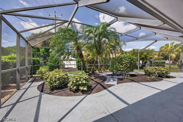 5148 Fairfield DR, Fort Myers, FL 33919