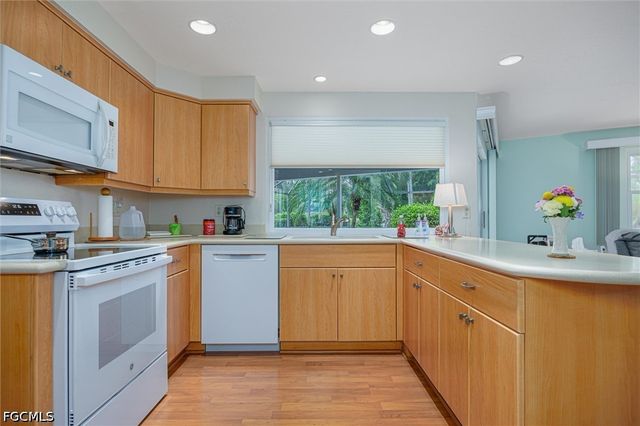 5148 Fairfield DR, Fort Myers, FL 33919